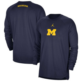 Men's - Michigan Wolverines Jordan Brand Spotlight Performance Raglan Navy College Basketball T-Shirt